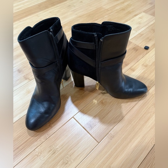 ISOLA Eppie Women’s Black Leather Ankle Boot – Size 7.5M - Picture 3 of 12